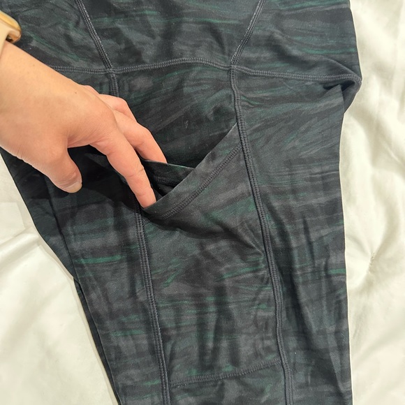 Prana Bra and 7/8 Legging set - Picture 3 of 8